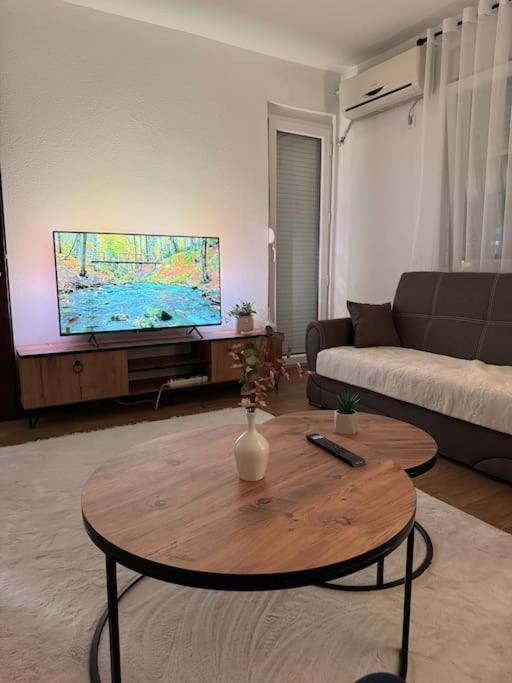 City Center Apartment Gjakova Extérieur photo