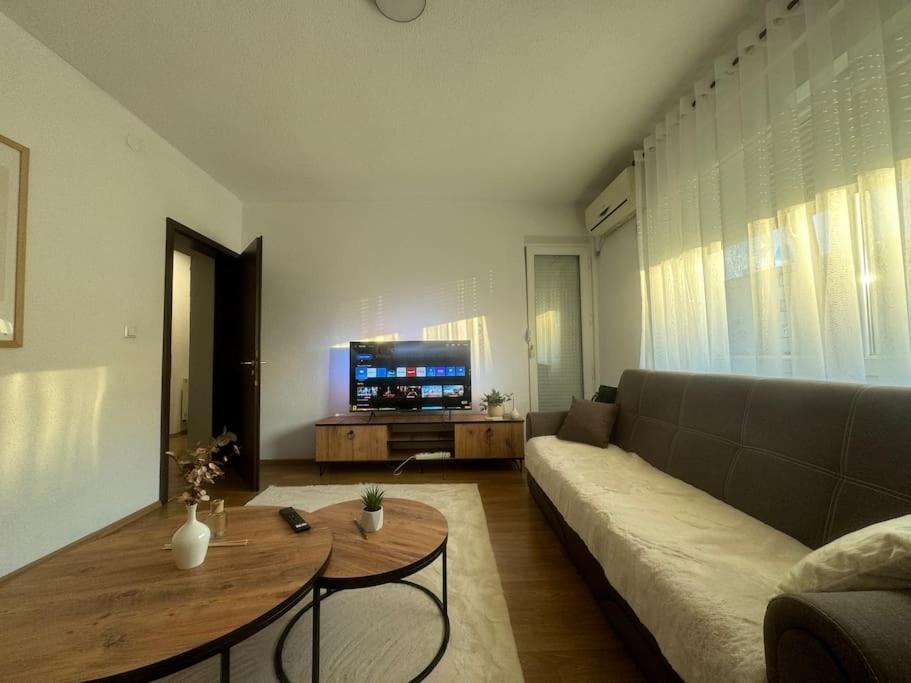 City Center Apartment Gjakova Extérieur photo
