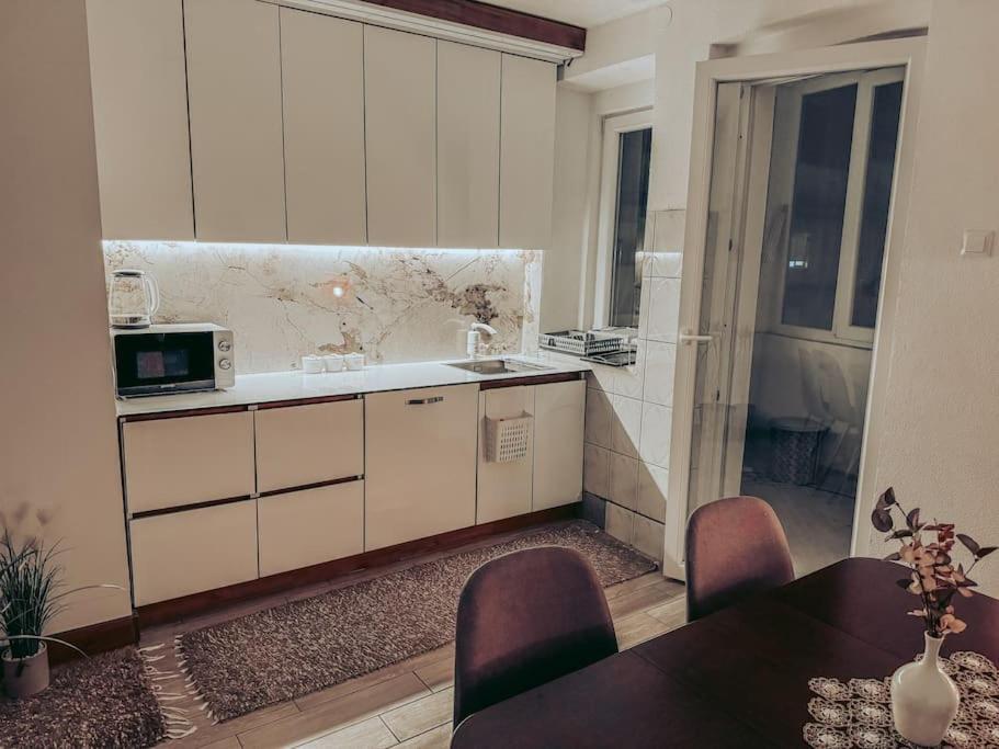 City Center Apartment Gjakova Extérieur photo
